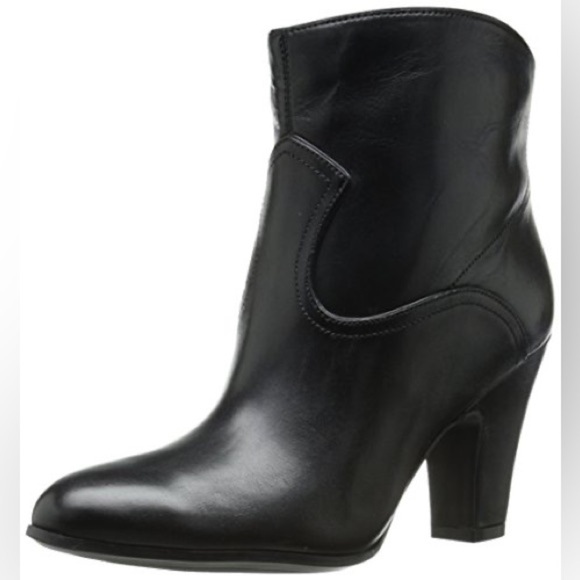 NEW Nine West Quarrel Western Cowboy Black Leather Heeled Ankle Boot - Picture 1 of 8